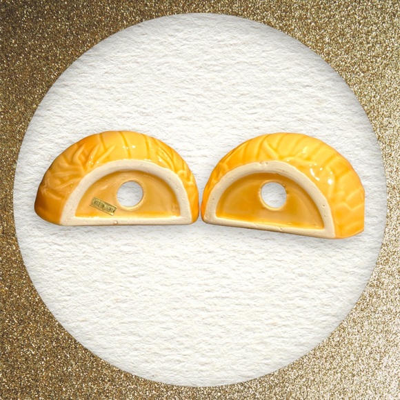 Vintage Yellow Onion / Figural Garlic Bulb Vegetable Salt & Pepper Shakers Set - Picture 5 of 5